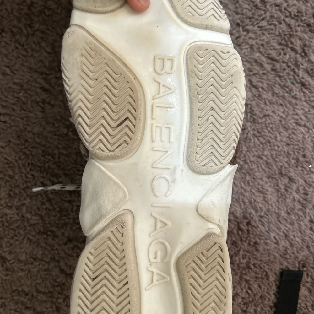 Balenciaga Triple S Allover Logo - Picture 3 of 3